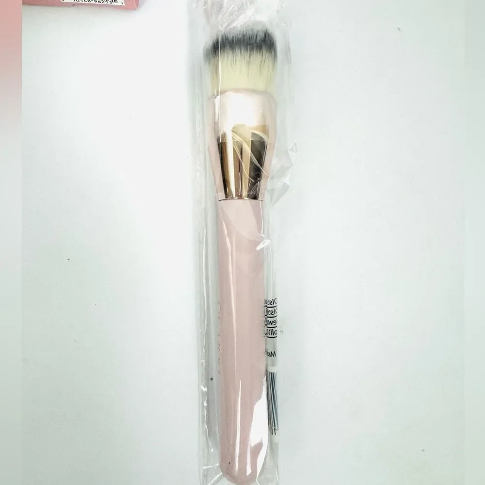 NEW Doll 10 TCE Powder, Bag & Brush